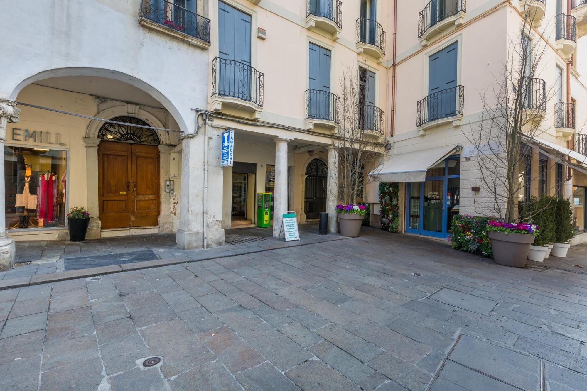 Il Campanile Apartment Vicenza Exterior photo
