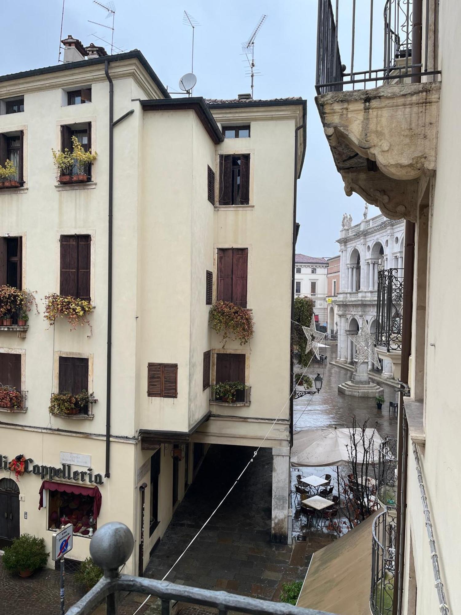 Il Campanile Apartment Vicenza Exterior photo