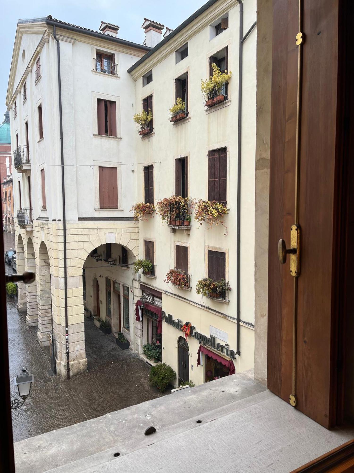 Il Campanile Apartment Vicenza Exterior photo